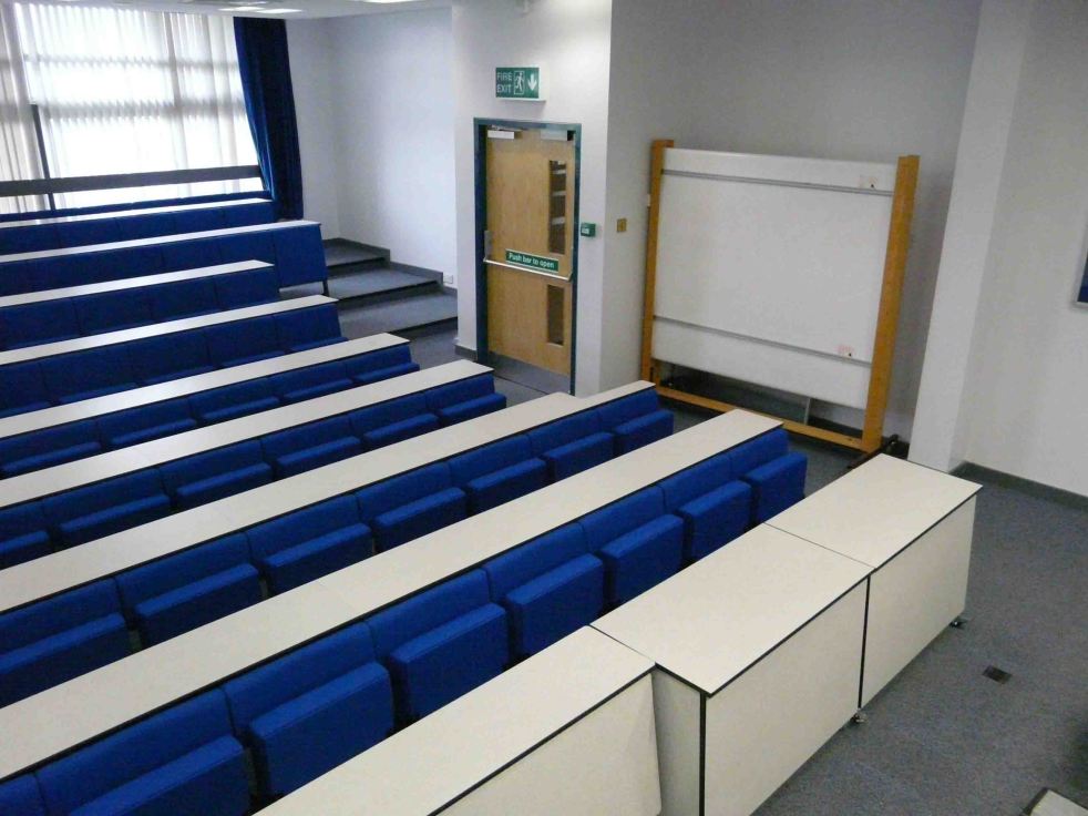 3 - Lecture theatre with portable front desks.JPG